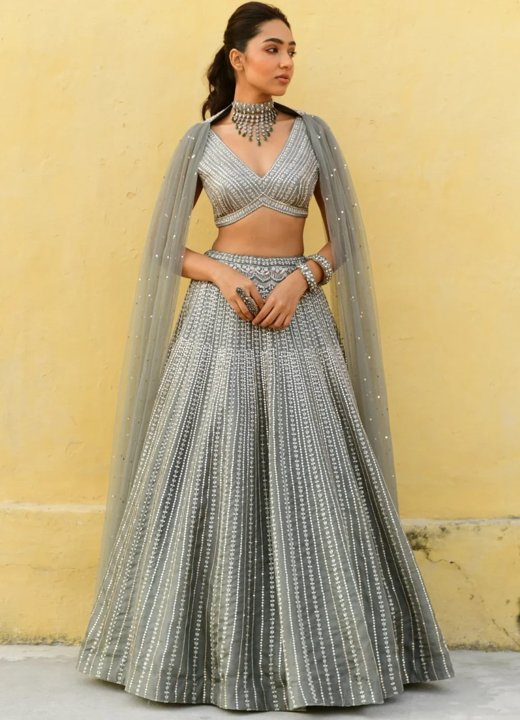 cape style cholis for women, trending navratri outfits, pepandpanache