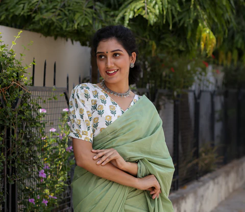 Pastel Shade...Pure Mulmul Cotton Saree: Elegant and Comfort in Every Drape