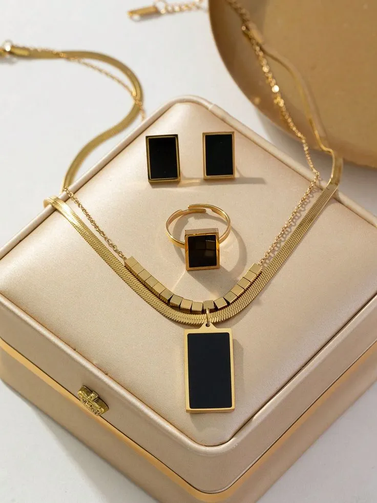 jewelery for parties