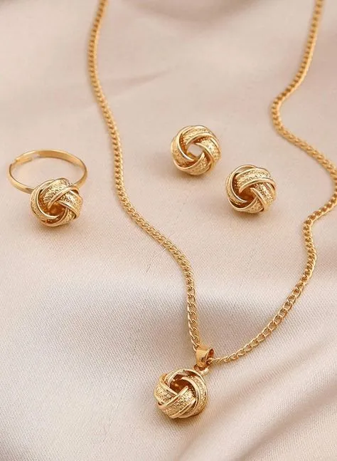 jewelery for festive season