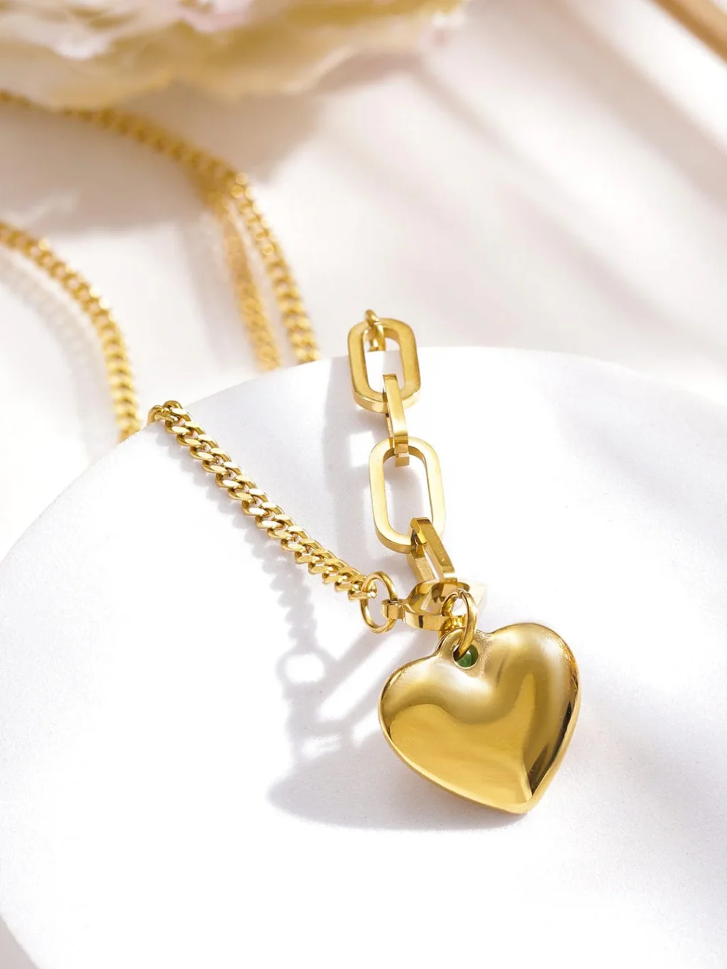 rubans heart stainless steel gold plated necklace