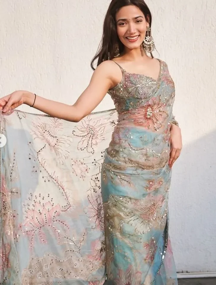 Chiffon saree Chiffon saree for mehandi function + Pepandpanache